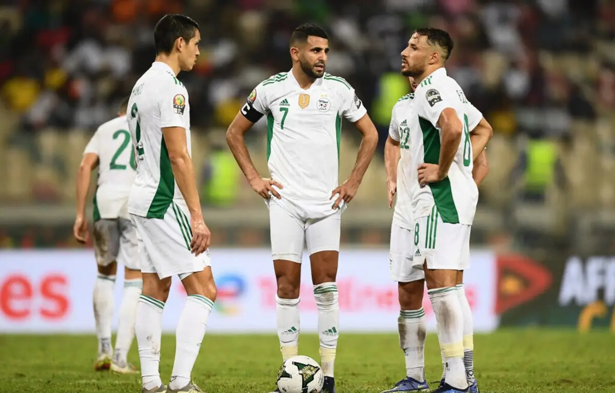 L'Algérie ne va pas participer à la coupe du monde au Qatar. Cette désillusion hante tous les supporters algériens.