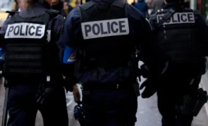 France : Un Algérien perd la boule et tente d'incendier son fils